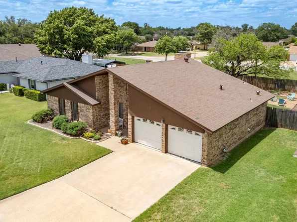 3042 Broken Bough Trl, Abilene, TX 79606