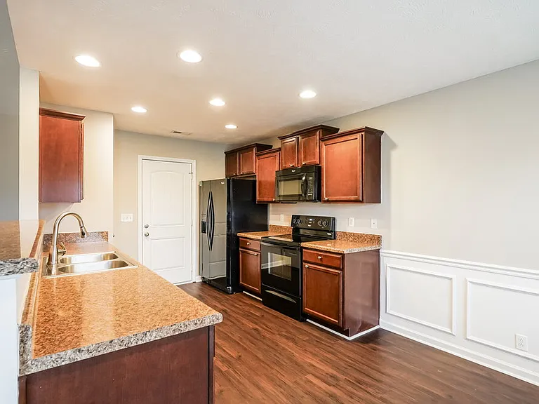 1010 Shallow Water Way — Photo 6