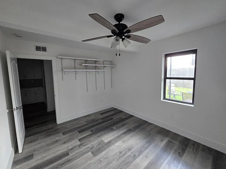 335 Mallory Ave #2 — Photo 11