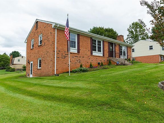 2nd image of 400 Keywood Dr