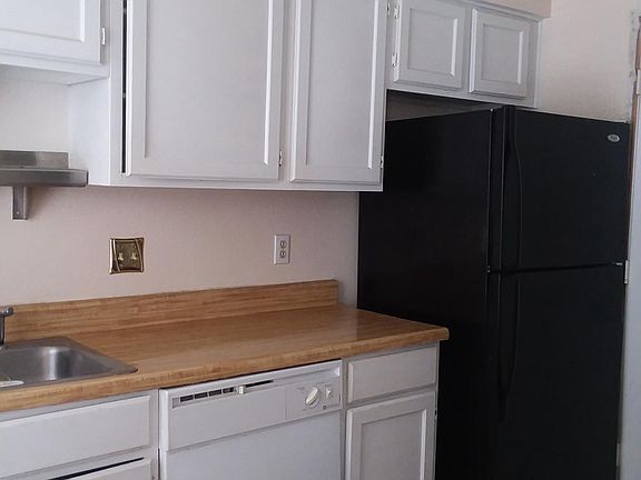 5th image of 839 Woodland Ct