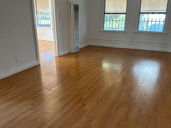 3rd image of 12218 Venice Blvd APT A