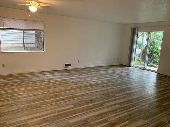 4th image of 2707 Lincoln Way #A16