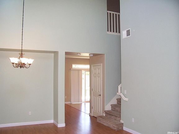 4th image of 811 Yardley Dr