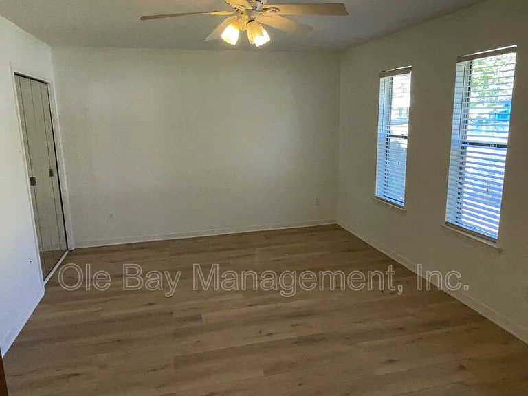 4127 Springdale Rd — Photo 3