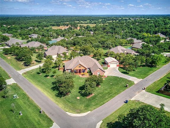3rd image of 15540 Treeline Ct