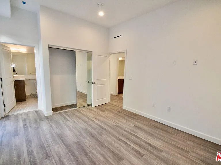 2016 Rodney Dr #103 — Photo 24