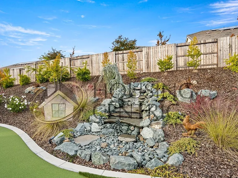 3061 Calypso Cir — Photo 5