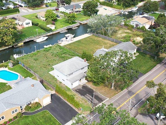 2nd image of 203 Longneck Blvd