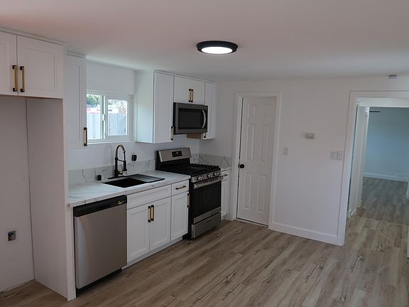 3rd image of 6858 Akins Ave #A