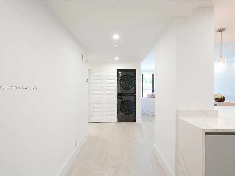 251 Crandon Blvd #202 — Photo 25