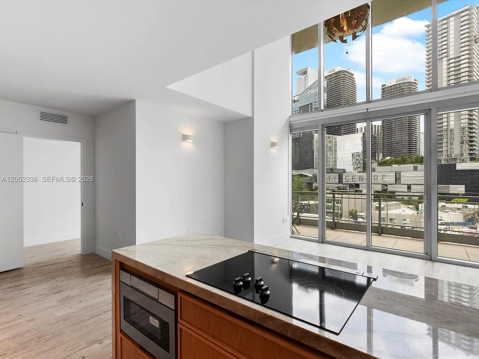 Mint Condo — Photo 4