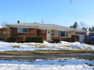 27212 Santa Ana Dr, Warren, MI 48093