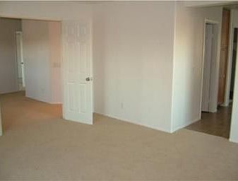 5th image of 334 N Placer Privado