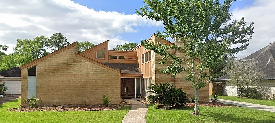 1st image of 16414 Shady Elms Dr