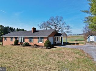 472 Honeysuckle Rd, Elkton, VA 22827