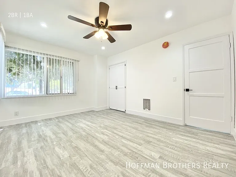 115 S Carondelet St #6 — Photo 14
