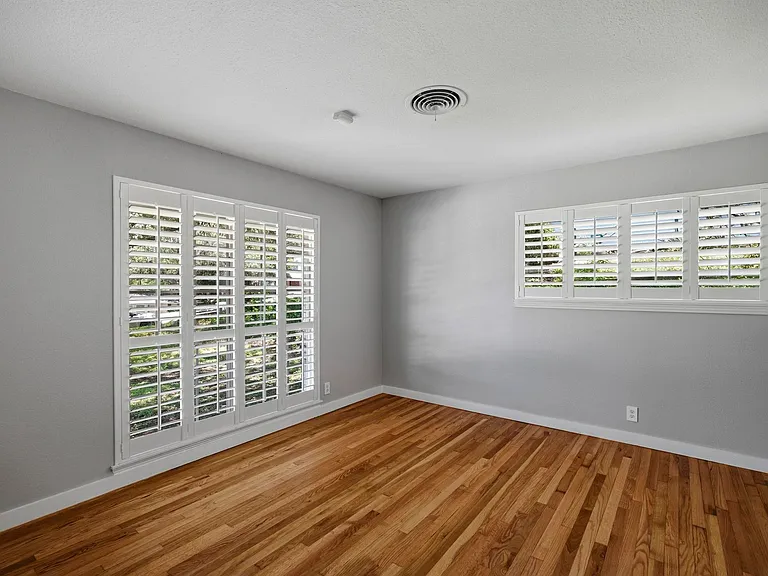 3206 Albin Dr — Photo 5