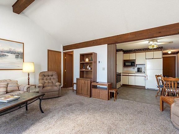2nd image of 10490 Us Highway 169 #309