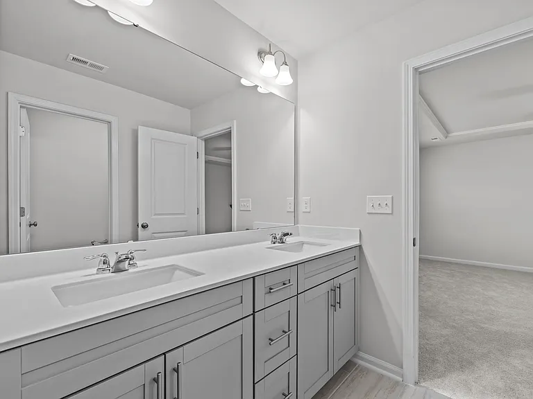 2145 Caen St — Photo 26