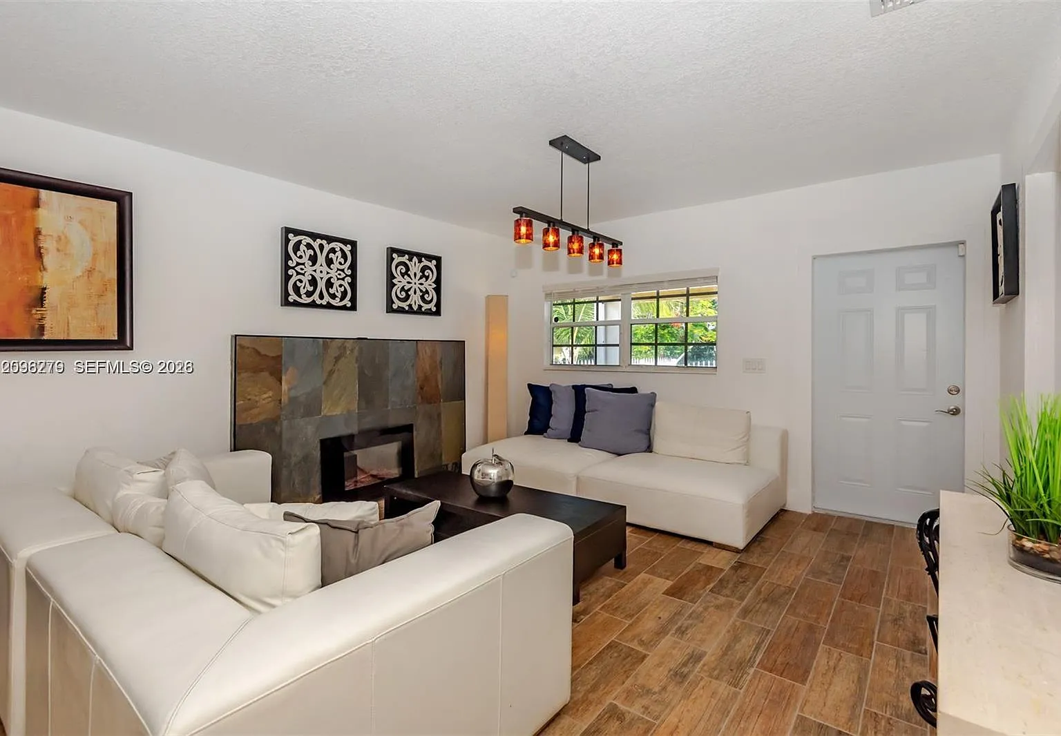 3 bed, 3.0 bath, $5,000 — Photo 3