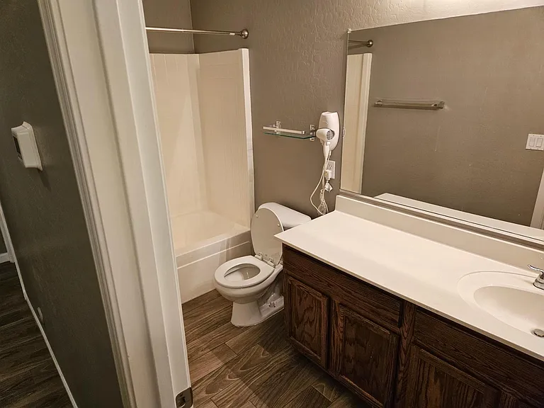 22554 W Yavapai St — Photo 15