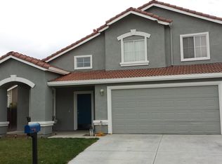 2141 Clearview Dr, Hollister, CA 95023