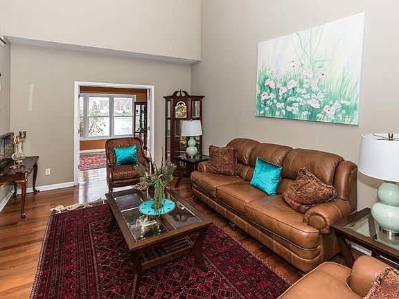 4th image of 10612 Glenn Cairn Ct