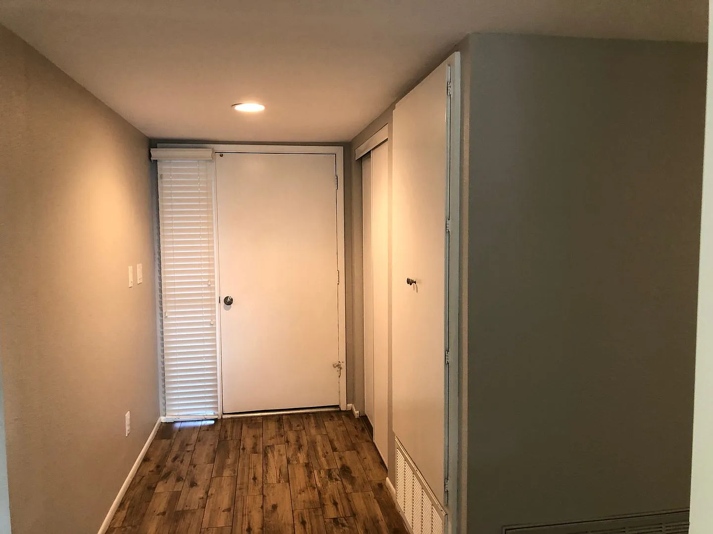 Updated home with lake views in Leisure World. A 45+ Active Adult Resort Community. Available May... — Photo 3