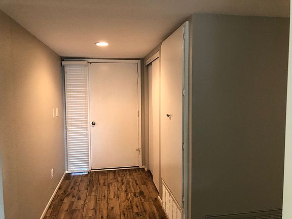 3rd image of 574 Leisure World