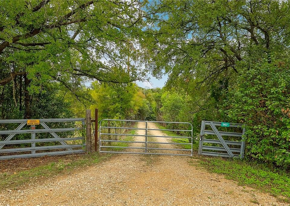 1st image of 967 County Road 106