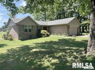 123 Cedar Crest Ln, Makanda, IL 62958