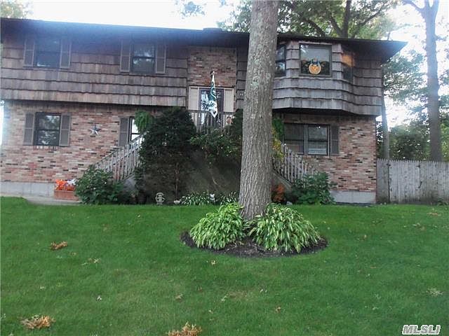 1st image of 44 Laurelton Ave