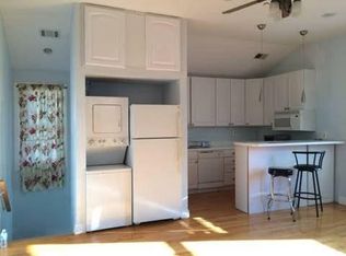 9206 Hambletonian Pl, Vienna, VA 22182