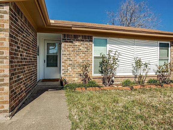 3rd image of 6417 Kary Lynn Dr S