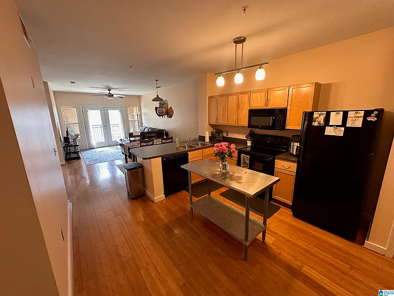 2020 5th Ave S #340 — Photo 3