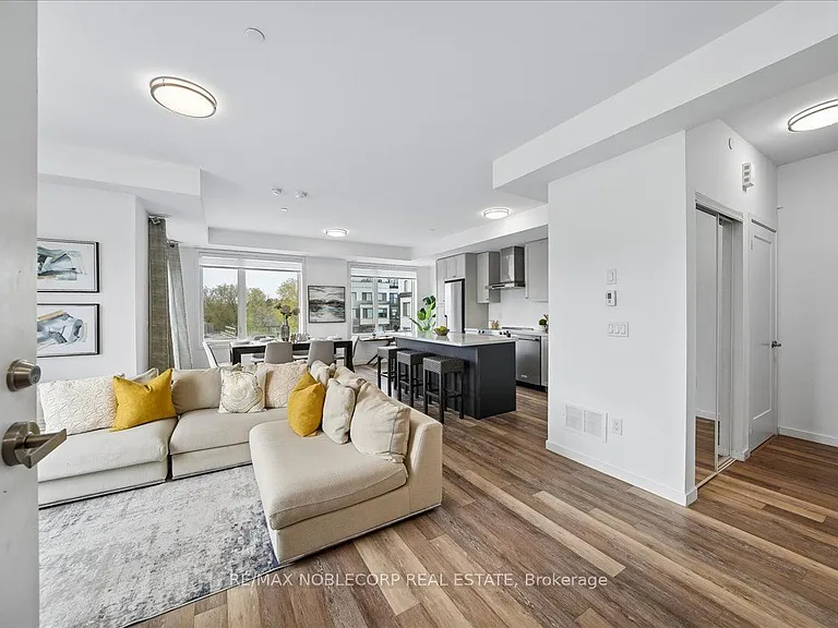 600 Alex Gardner Cir #116 — Photo 4