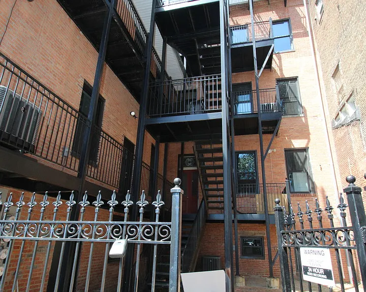 211 W Lanvale St — Photo 17