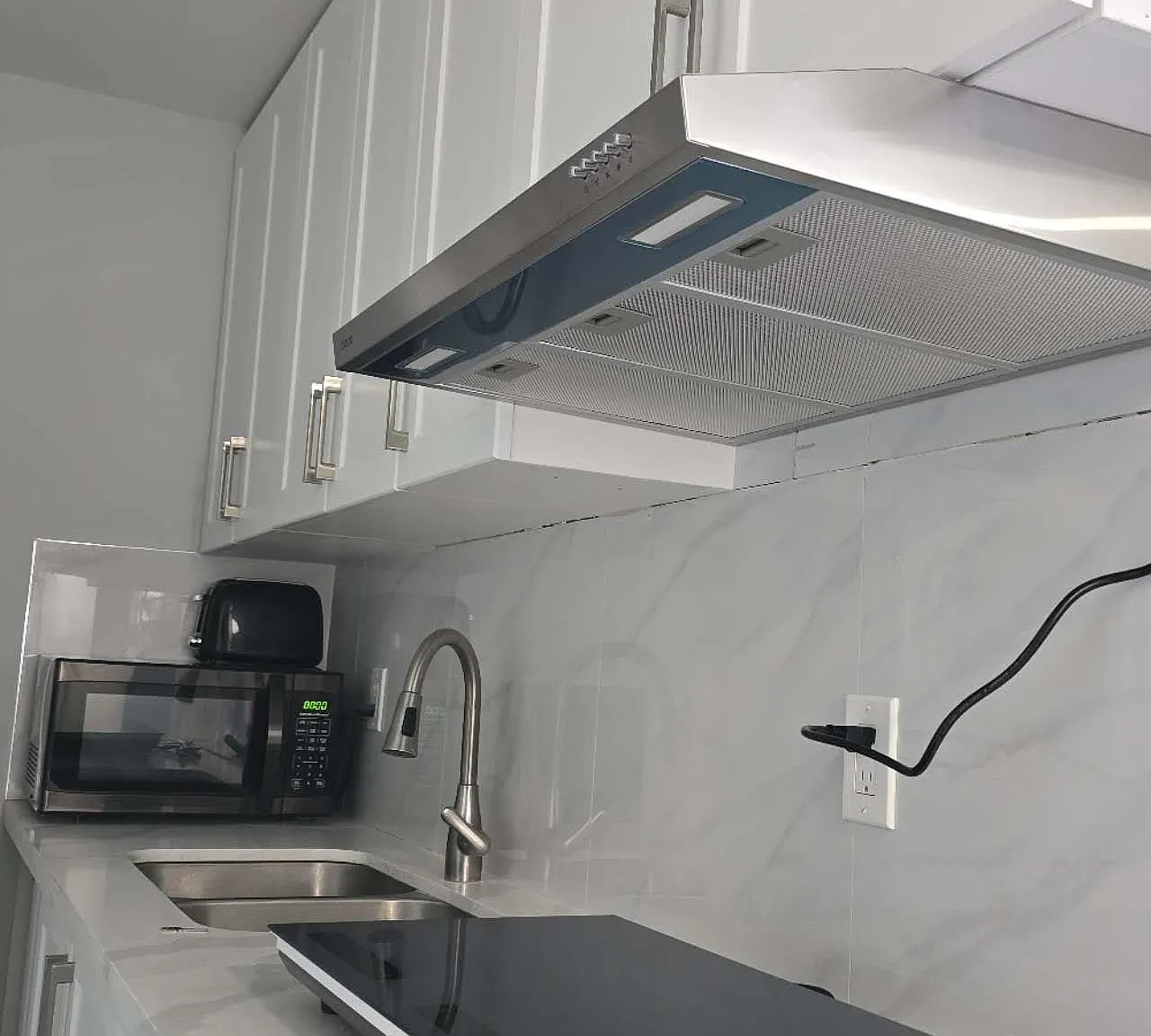 2 bed, $1,650 — Photo 3