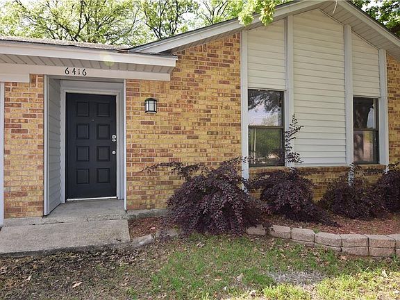 3rd image of 6416 Woods Edge Dr