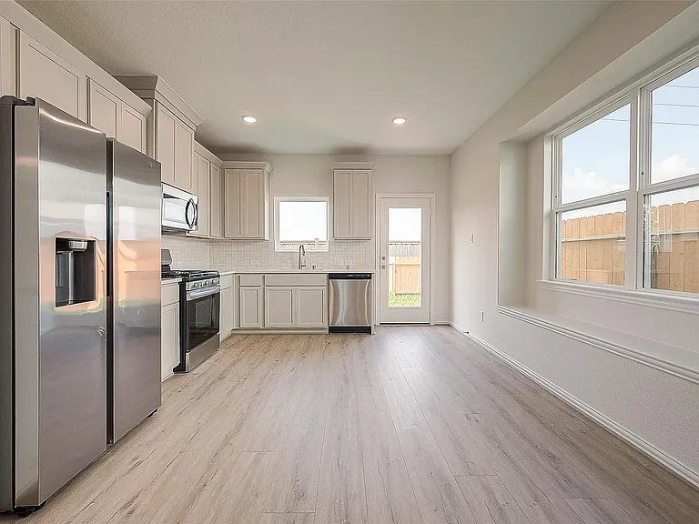 27966 Western Creek Ct — Photo 14