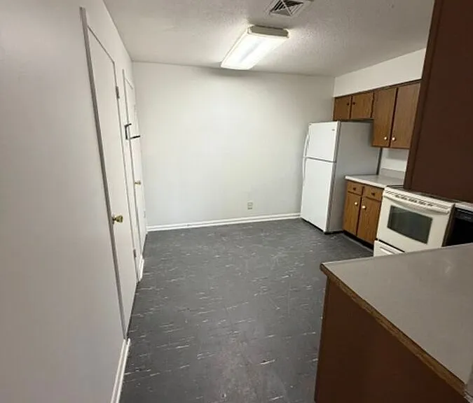 2113 Ottawa St #204C — Photo 11