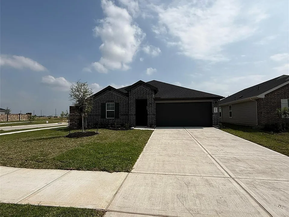 30703 Skye Villa Ln
