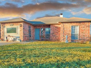 410 Scott Ln, Pilot Point, TX 76258