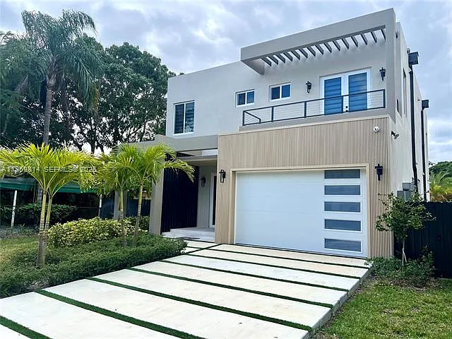 7850 SW 67th Ave — Photo 9