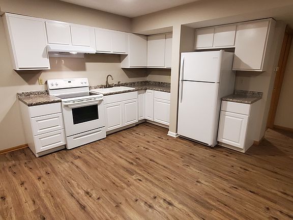 4th image of 103 W Eldora Ave