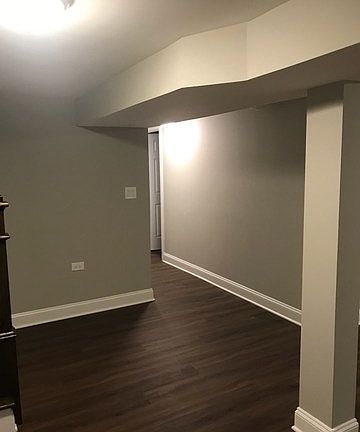 3rd image of 2339 N Avers Ave