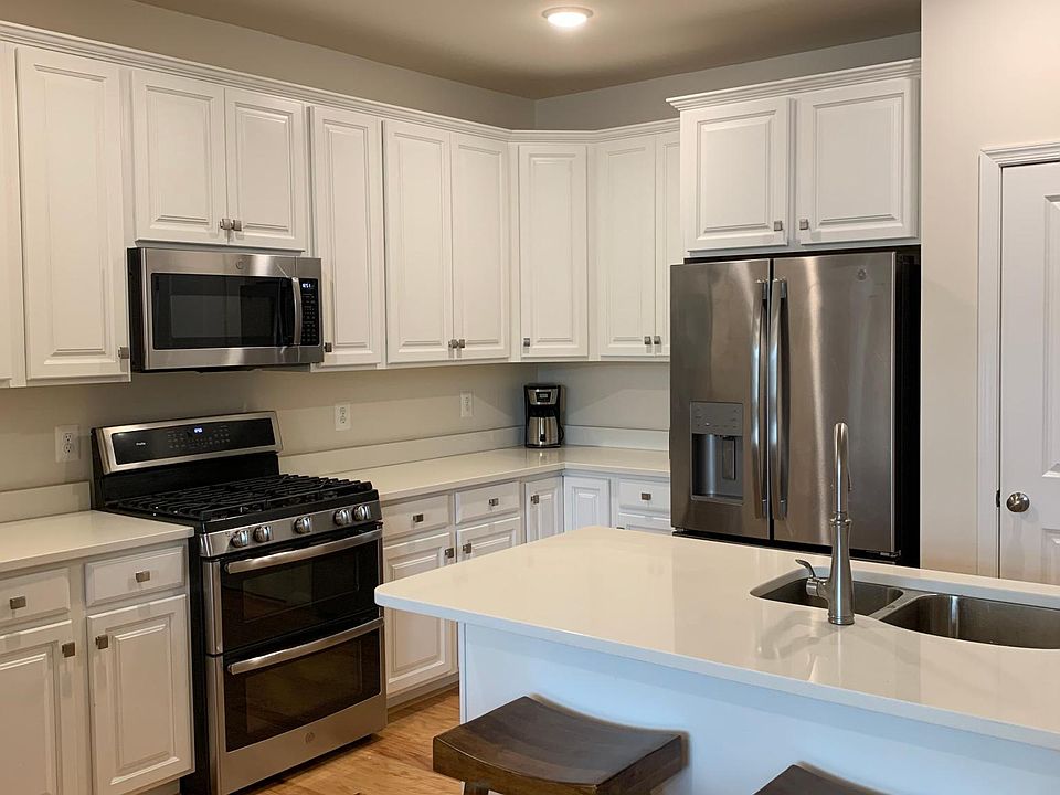 1st image of 1016 Ribbon Limestone Ter SE