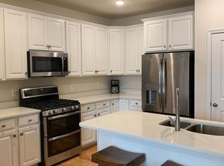 1016 Ribbon Limestone Ter SE, Leesburg, VA 20175
