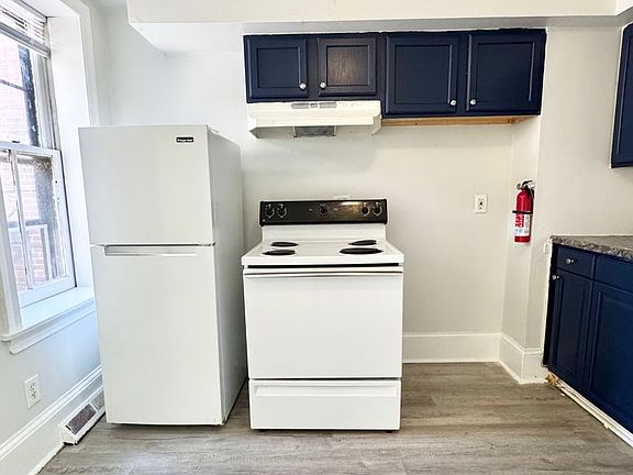 4th image of 704 N Washington St APT 2